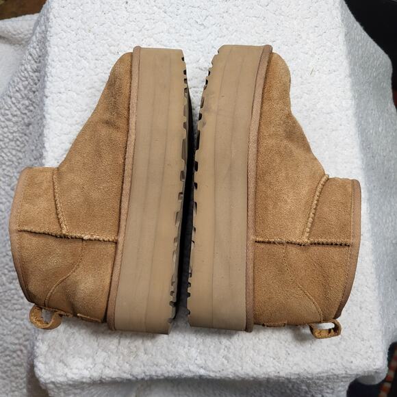 UGG Women's Classic Ultra Mini Platform boots in the Chestnut bootie size 9 - Picture 2 of 6